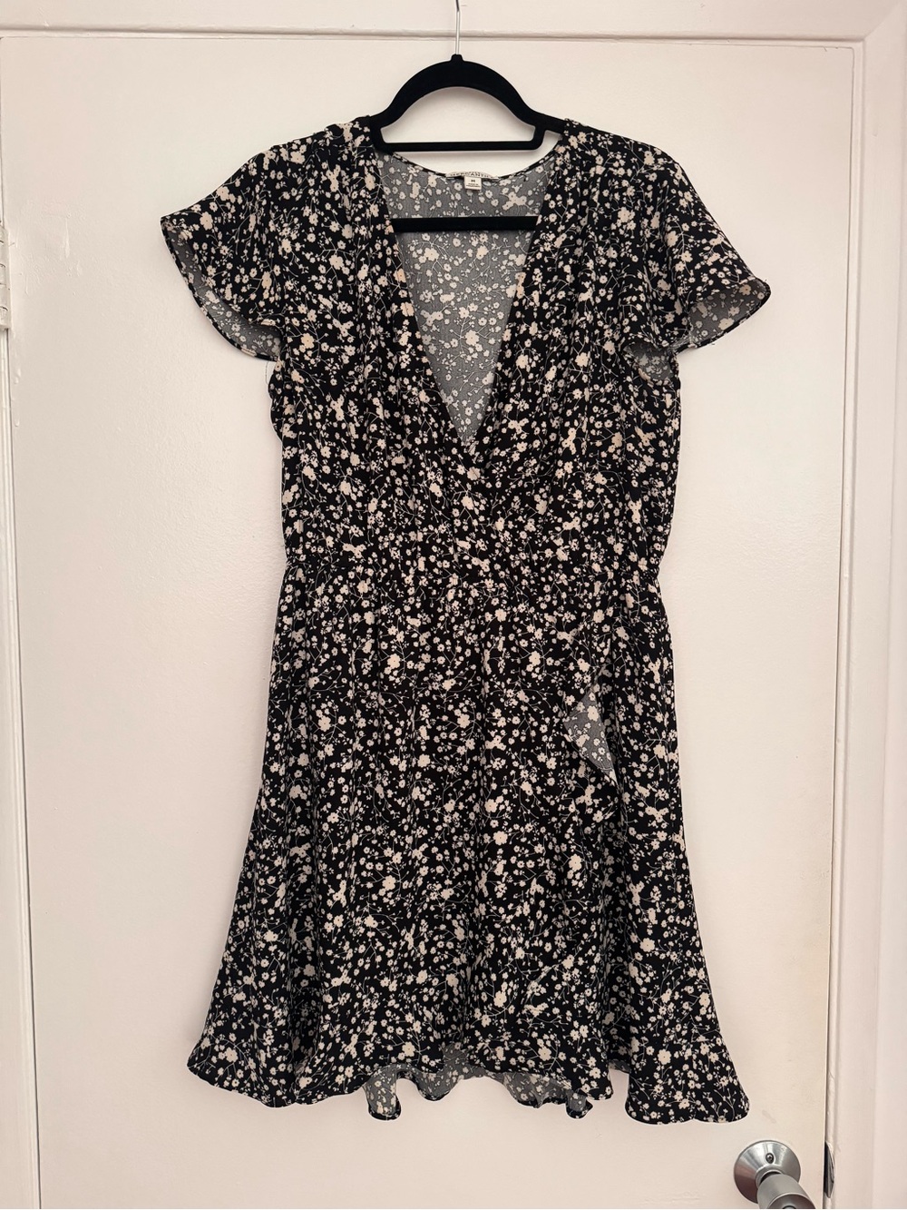 J.Crew Mercantile Floral Wrap Dress Black Cream Size M